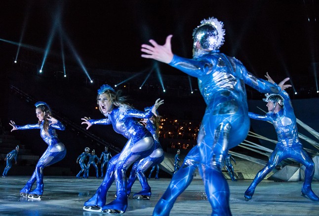 A Crazy Horse művészeti vezetője Ali Mahdavi tökéletesen tudja, mi az a színpadi látvány