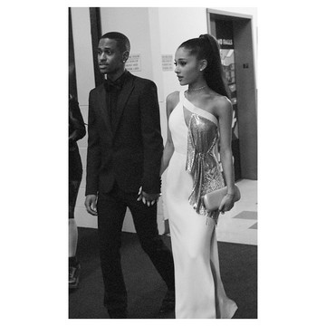 Ariana Grande Versacéban szerelmével, Big Seannal. 