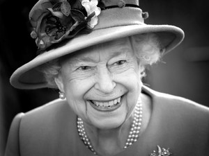 Erzsébet királynőt többször akarták megölni, mint gondolnád: félelmetes, mivel próbálkoztak a merénylői