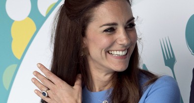 Annyira szuper Kate Middleton ruhájának a színe