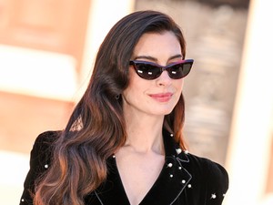 Harmadik gyermekével várandós Anne Hathaway, tündéri módon jelentette be az örömhírt
