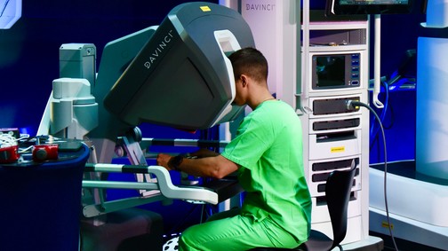 Az endometriózisod már robotok segítségével operálják