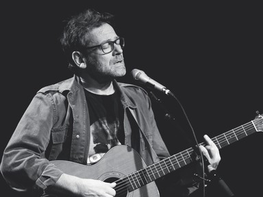 Lovasi András: „Ha megnézzük a sikeres előadókat, Taylor Swift vagy akár Azahriah karakteres; saját világuk van és önazonosak, hitelesek”