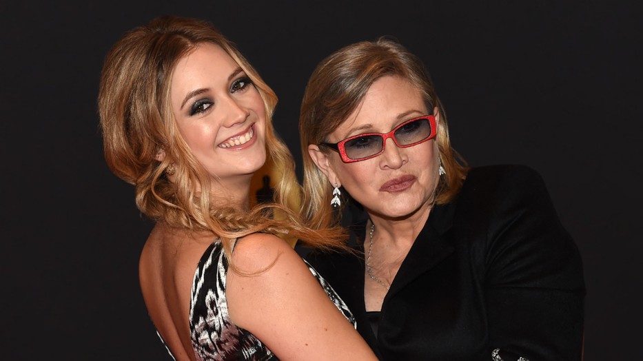 Billie Lourd Carrie Fisherre emlékező posztjában az öröm és a gyász kapcsolatáról is ír