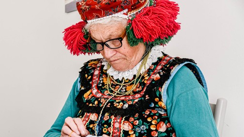 „Minden öltésbe más-más néni hímzi bele a szeretetét” - Váczi Rozi, a Matyodesign alapítója