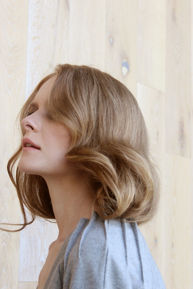 Kukkants be az Elysian lookbook-fotózásába