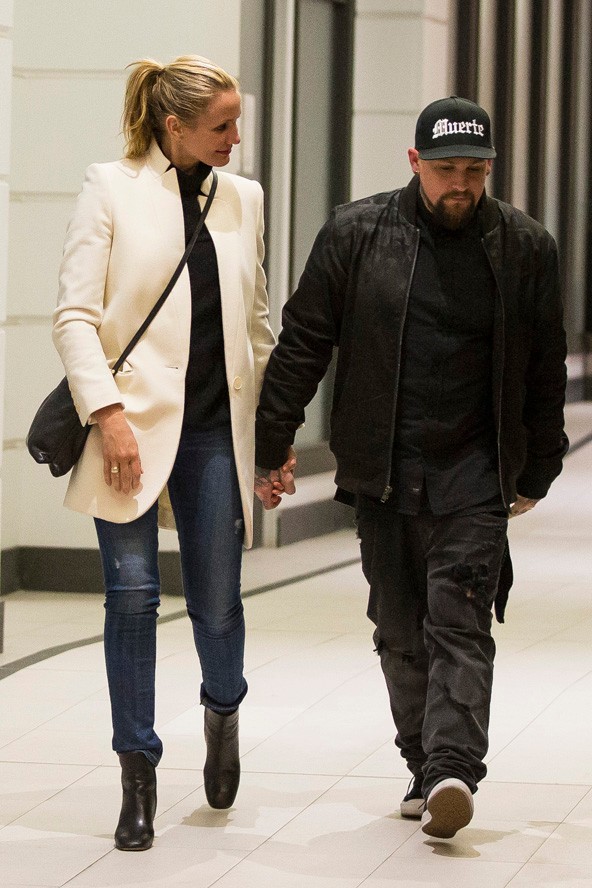 Nagykabátban nyáron? 