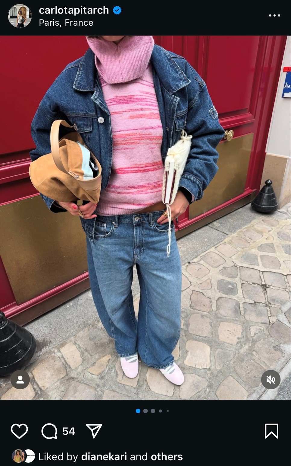 A Mary Jane sneaker rózsaszín változatai tűnnek most a legkedveltebbnek a divatrajongók körében