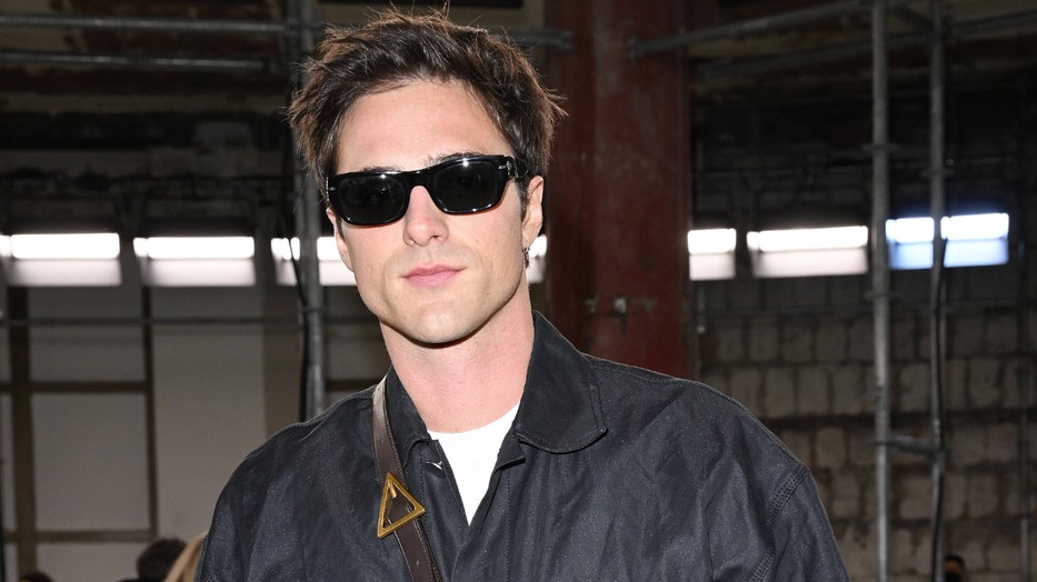 Jacob Elordi az új ikon, ha a 2024-es táska divatról van szó