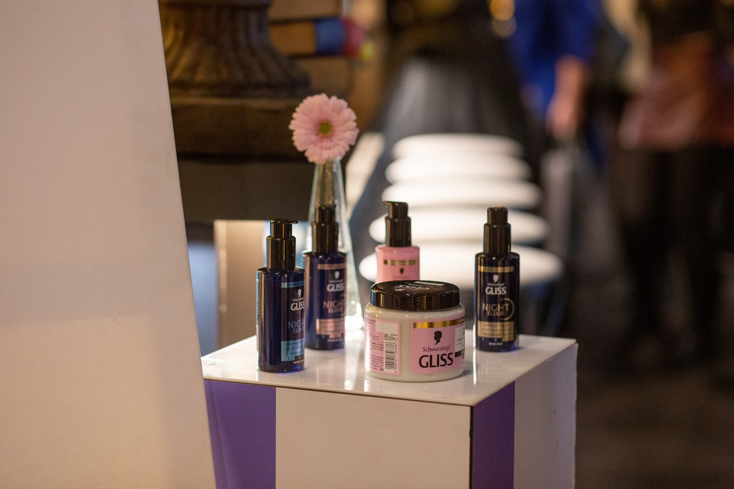 A GLAMOUR Függetlenül Brunch vendégei megismerkedhettek a Gliss hajápoló termékeivel