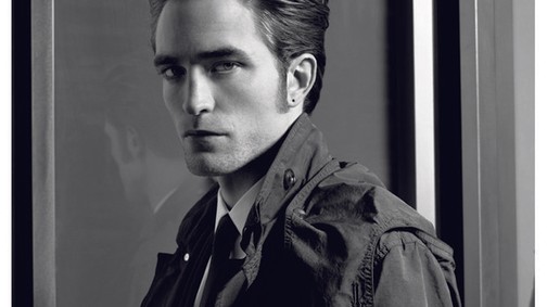 Robert Pattinson kísértetiesen hasonlít valakire az új Dior kampányban