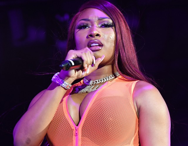 Megan Thee Stalliont veszekedés közben meglőtte egy másik rapper