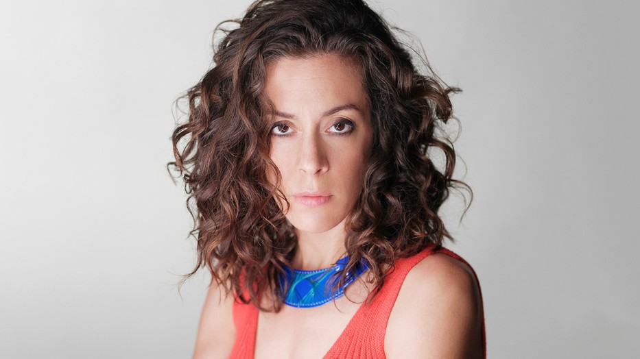 Pálos Hanna színésznő szerint az anyai jelenlét egy hosszú-hosszú tanulás és egy önismereti képzés, mert mindig új helyzetek adódnak, új konfliktusok, amiket meg kell oldani