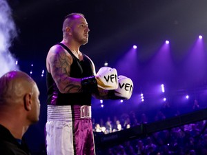 Sztárbox: Curtis üzent rajongóinak veresége után