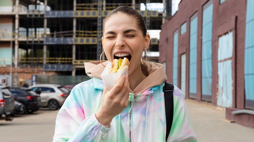 5 hétköznapi étel, ami egy életre tönkreteszi az arcbőröd szépségét és egészségét