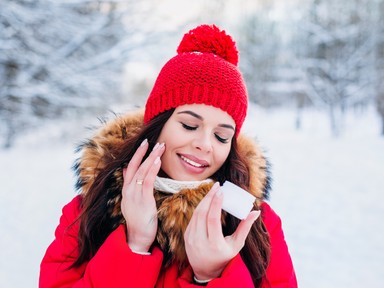 Érzékeny, száraz vagy zsíros a bőröd? Ezeket használd hideg időben - Téli arcápolási útmutatóval jövünk minden bőrtípusra