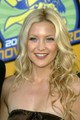 2003-at írunk, Kate Hudson akár egy Barbie-baba az MTV Movie Awardson.