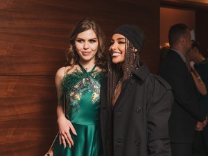 Green Carpet: Magyar tervezői ruhákból sem volt hiány a GLAMOUR Women of the Year gálán