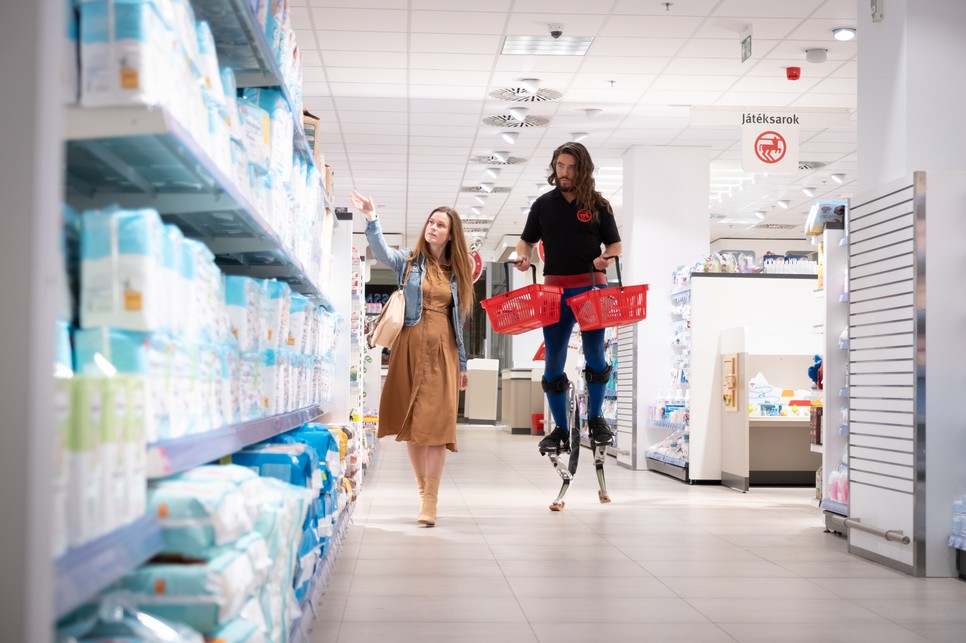 A segítőkész kentaur mindenkinek segít spórolni, legközelebb az áprilisi GLAMOUR-napokon még jobban megéri selkészülten, átgondoltan bevásárolni majd