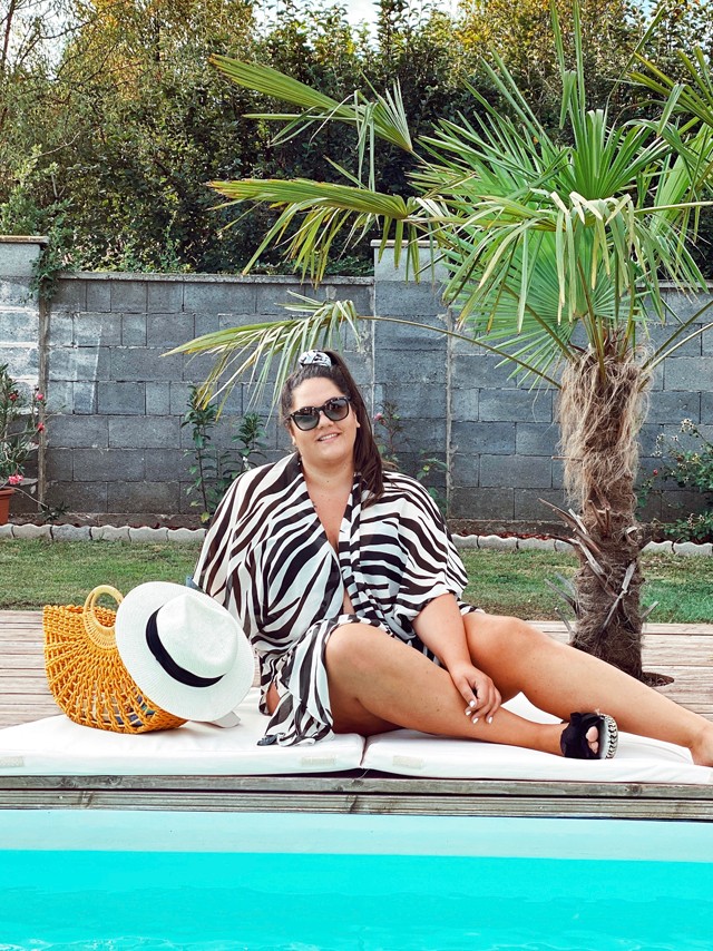 Ezen a héten a plus size utazóvlogger, Kovács Dzsenifer mutatja be vagány szettjeit