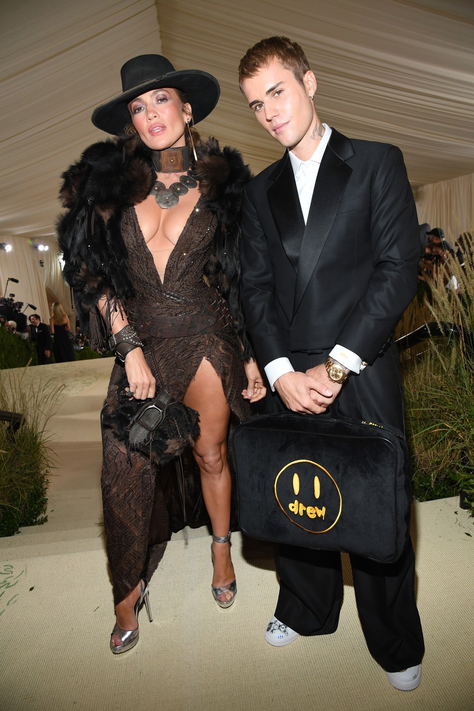 Jennifer Lopez western lookja volt a 2021-es Met gála egyik legjobbja