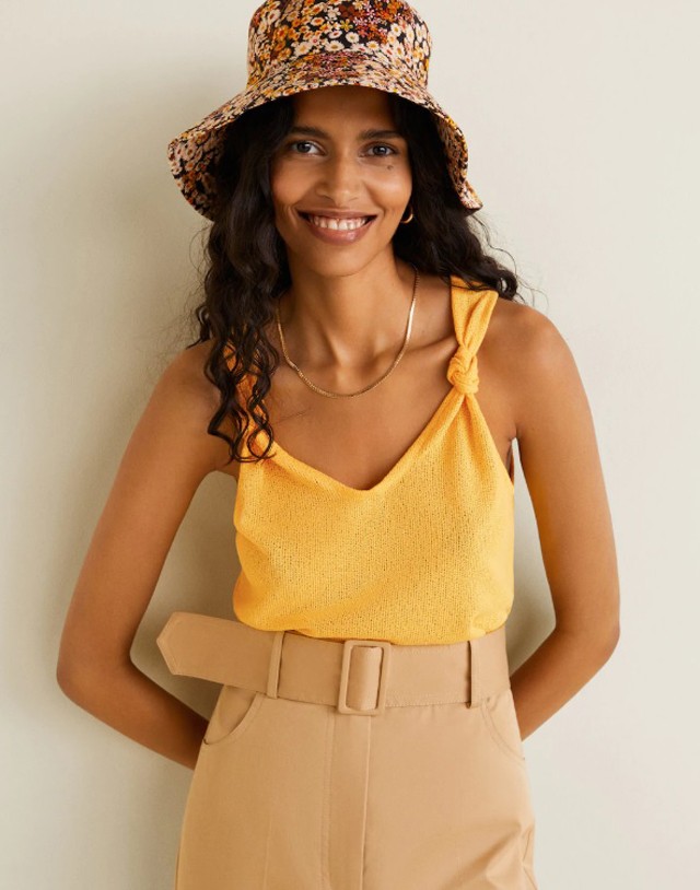 Csomózott, kötött top MANGO 2 995 Ft