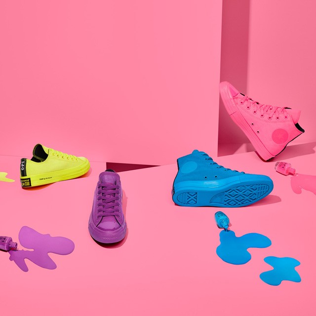 A Converse x OPI neon kollekcióját látnod kell