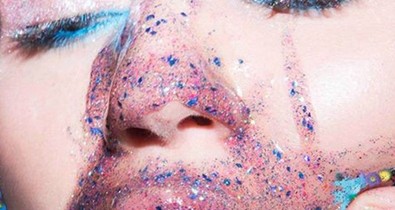 Fujj, Miley! Mi ez az undormány már megint?