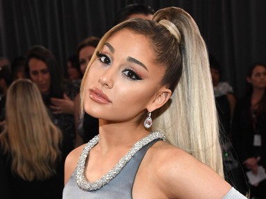 Ariana Grande újraalkotott egy ikonikus Britney Spears szettet