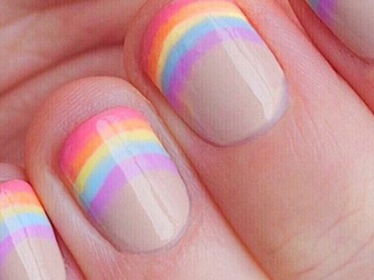 Ezek az internet legmenőbb szivárványos manikűrjei!
