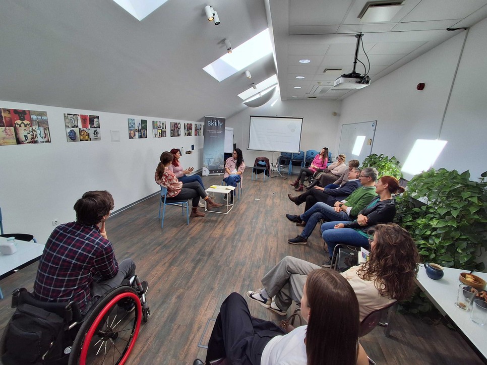 A SkillyLab-nél legutoljára a fórumszínház formátummal kísérleteztek, a vezetők abban bíznak, hogy a kezdeményezésüknek társadalomformáló szerepe is van