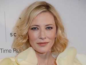 Cate Blanchett megint összehozta az év egyik leggyönyörűbb vörös szőnyeges összeállítását