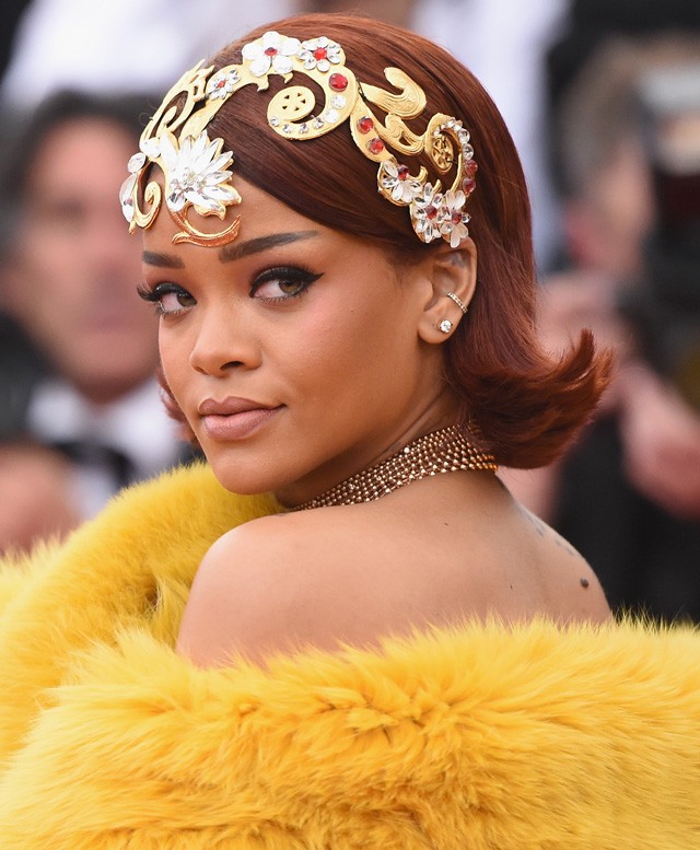 30 év: 30 eszméletlen frizura Rihannától!