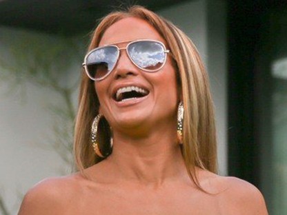 Jennifer Lopez neonzöld szettje annyira dögös! És pénztárcabarát áron még kapható!