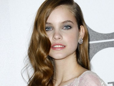 Palvin Barbara a Golden Globe-gálán