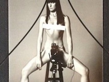 Erotikus magazint készít a nőknek a topmodell