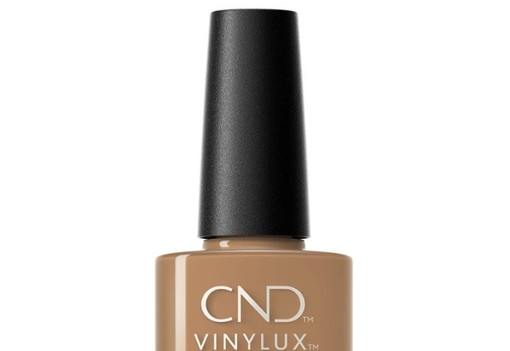 2025 körömlakk színei valami álomszépek: rég láttunk már ennyire mesés árnyalatokat 