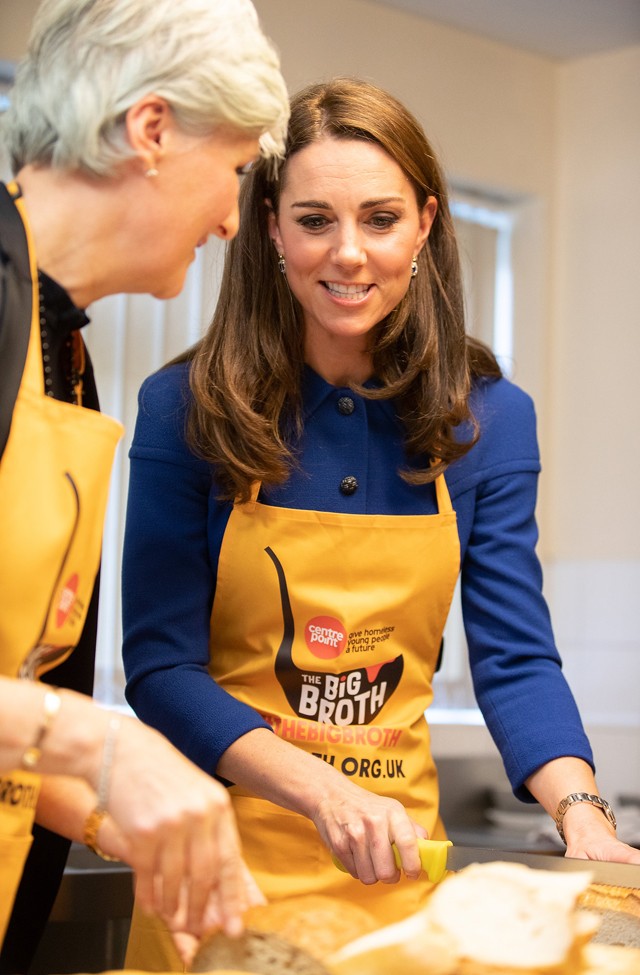 Ó, igen: ez a kedvenc ruhánk Katalin hercegnétől és most ismét felvette