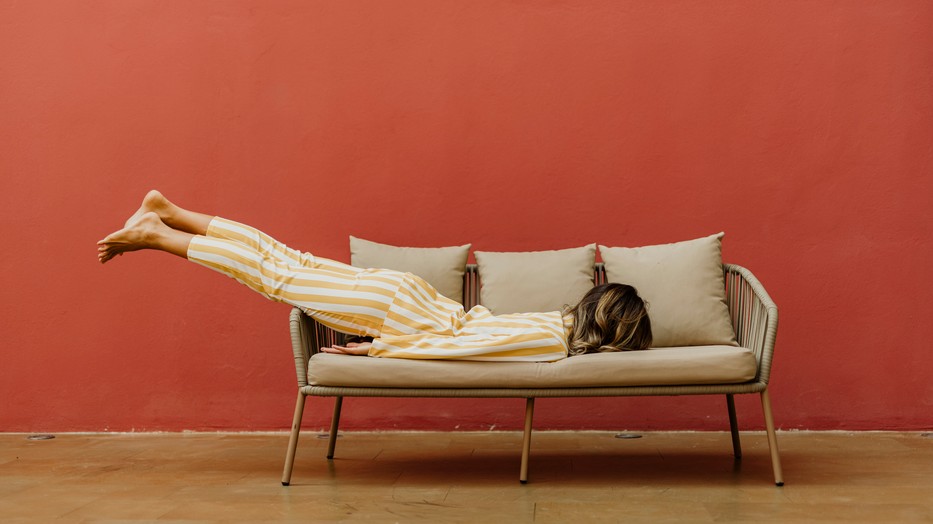 Veled is előfordul, hogy többet alszol hétvégén? Ideje ezen változtatnod, mégpedig az egészséged miatt