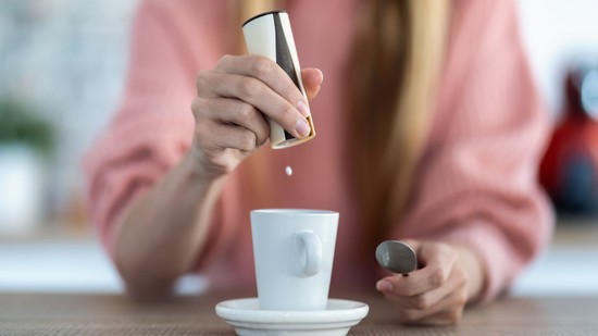 Félelmetes, mit tesz a mesterséges édesítőszer a testeddel: észre sem veszed, de így pusztít belülről