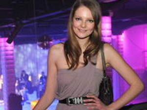 Enikő-bomba robbant a Women of the Yearen!