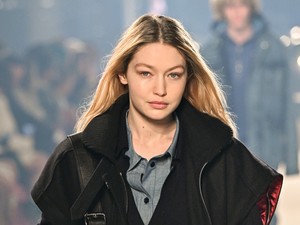 Gigi Hadid Ukrajna segítésére ajánlja fel a divathónapból származó teljes bevételét