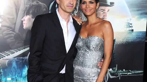 Halle Berry életet adott első fiának!