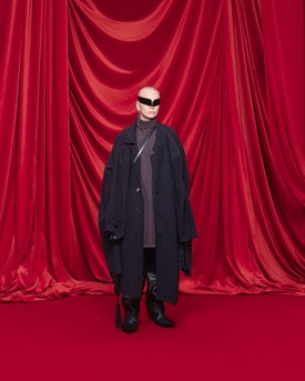 Balenciaga 2024 tavaszi-nyári kollekció