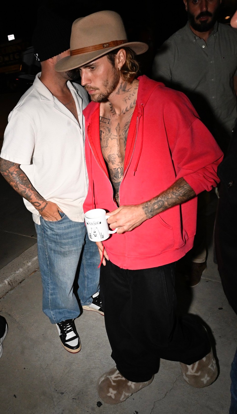 Justin Bieber nagyon laza szettben érkezett a szentmisére