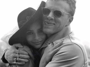 Te is viselheted Emily Ratajkowski esküvői ruháját, csak be kell sétálnod a kedvenc boltodba