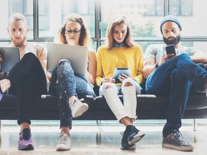 Többen keresnek most munkahelyet, mint amennyi munkát meghirdetnek