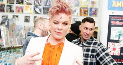 Megszületett! Az első fotók Pink második gyermekéről