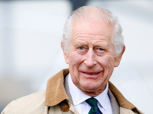 Károly király olyat tett, amitől még a legjegesebb szív is felolvad