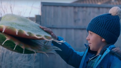 Megérkezett az év legjobban várt karácsonyi reklámja, és végre húzott egy váratlant a John Lewis